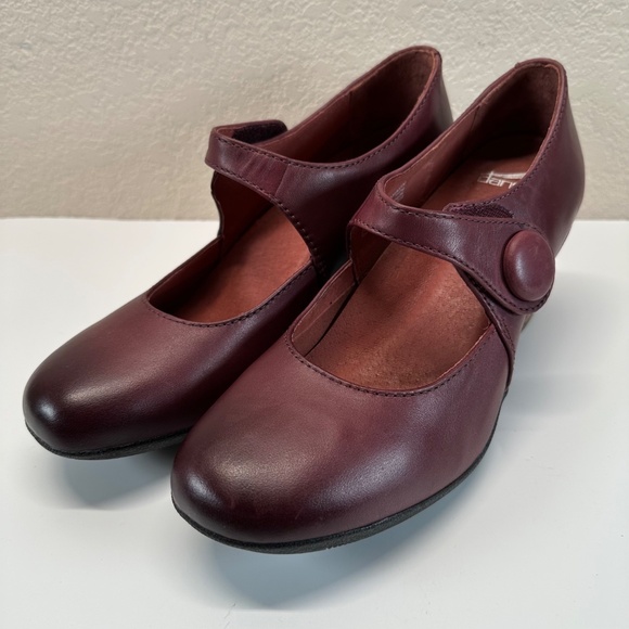 Dansko Shoes Womens Size 41 US 10.5-11 Mary Jane Style Page Waterproof Leather - Picture 2 of 16